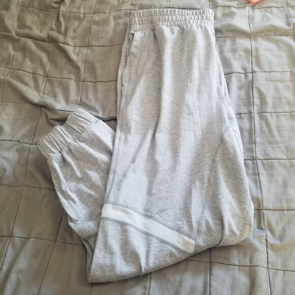 Adore me grey joggers - Picture 1 of 6